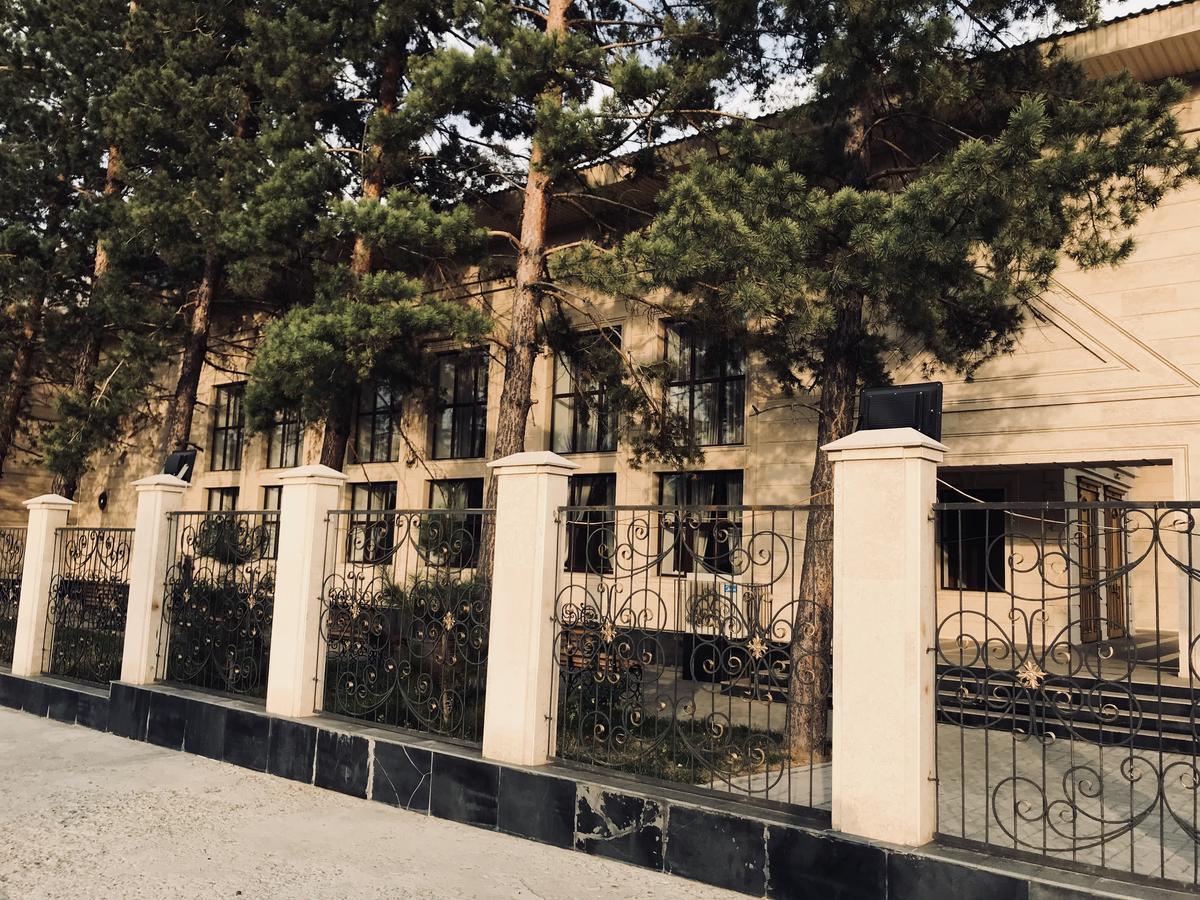 Saltanat Hotel Taldykorgan Buitenkant foto